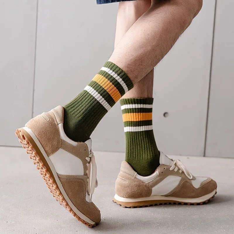 5 Pairs Men's Colorful Striped Casual Socks, Fashionable Sports Socks, Sweat Absorbing And Breathable, Suitable For All Seasons