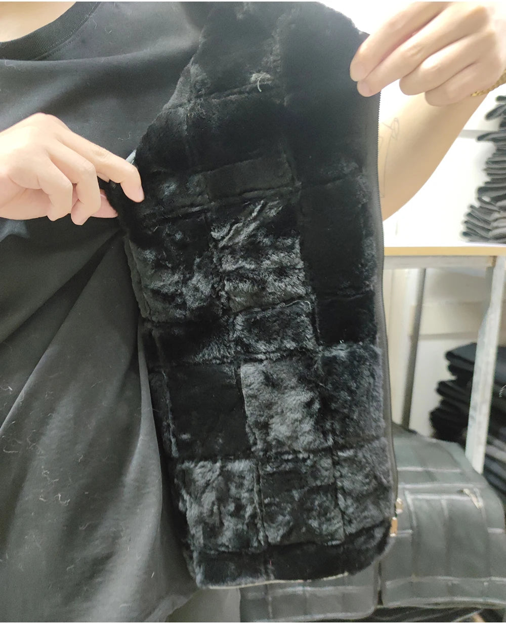 2025  New Style Men's Leather Vest Full-Grain Sheepskin Autumn and Winter Multi-Pocket Casual Fur Integrated Warm Vest