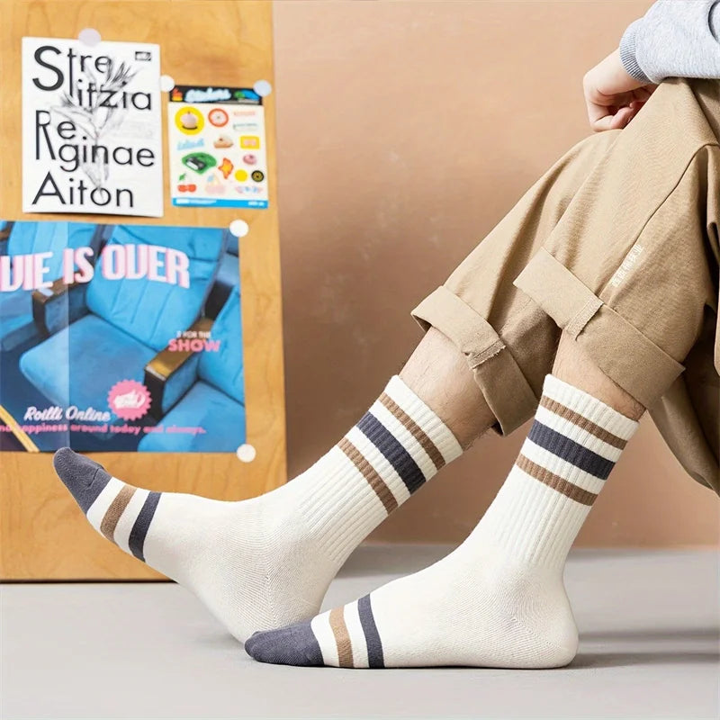 5 Pairs Men's Colorful Striped Casual Socks, Fashionable Sports Socks, Sweat Absorbing And Breathable, Suitable For All Seasons